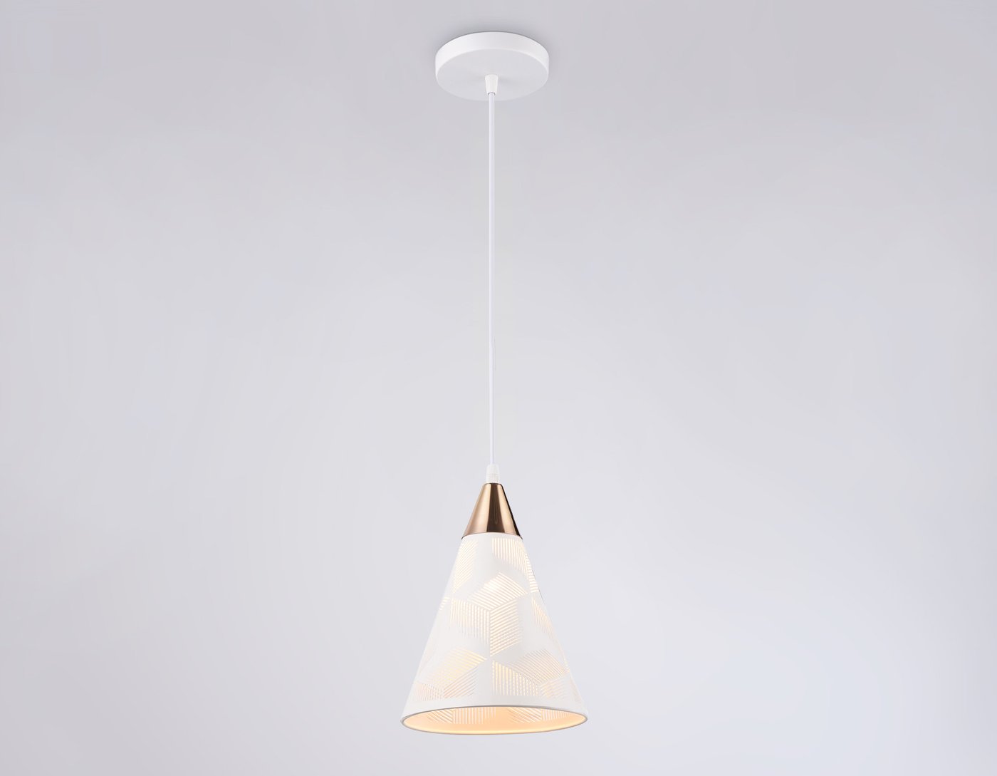 

Подвесная люстра Ambrella Traditional TR8429 WH/FGD (белый/золото)