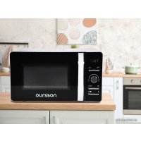 Микроволновая печь Oursson MD2033/WH