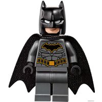 Конструктор LEGO DC Super Heroes 76119 Бэтмобиль: Погоня за Джокером