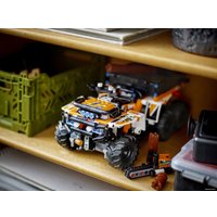 Конструктор LEGO Technic 42139 Внедорожный грузовик