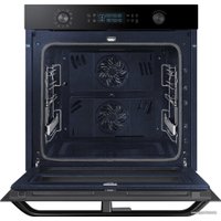 Электрический духовой шкаф Samsung NV75N5671RB
