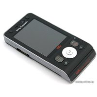 Кнопочный телефон Sony Ericsson W910i Walkman