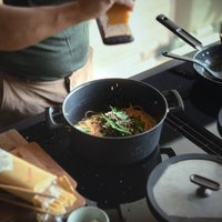 Кастрюля Fiskars Hard Face 1075527