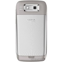 Телефон Nokia E72