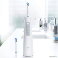 Ирригатор  Oral-B Aquacare 6 Pro-Expert MDH20.026.3