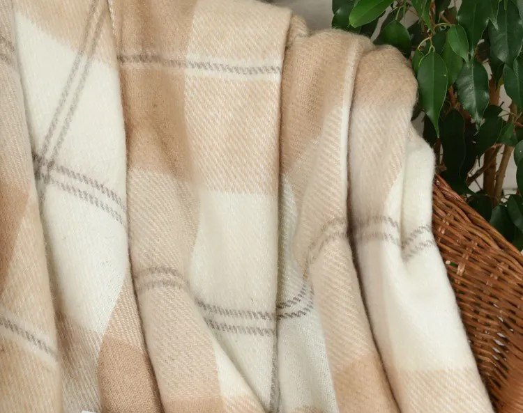 

Плед Vladi Уэльс светлый 140х200 см