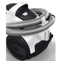 Пылесос Bosch BGS05A225