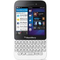 Смартфон BlackBerry Q5