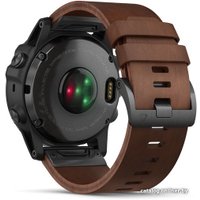 Умные часы Garmin Fenix 5X Plus Sapphire (серый/коричневый кожаный)