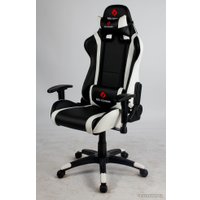 Игровое (геймерское) кресло Red Square Pro Moon White