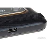 Телефон HTC Evo 3D