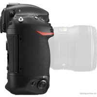 Зеркальный фотоаппарат Nikon D5 Body