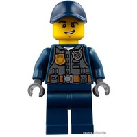 Конструктор LEGO City 60140 Ограбление на бульдозере