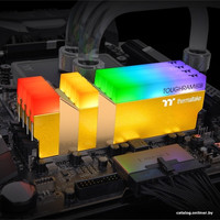 Оперативная память Thermaltake ToughRam RGB 2x8GB DDR4 PC4-28800 RG26D408GX2-3600C18A в Бобруйске