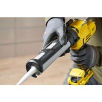 Пистолет для герметика Stanley SFMCE600B (без АКБ)