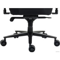 Игровое (геймерское) кресло Evolution Nomad PRO (черный/белый)