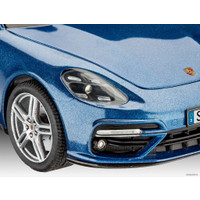 Сборная модель Revell 07034 Автомобиль Porsche Panamera 2