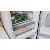 Холодильник Hotpoint-Ariston HTS 8202I W O3