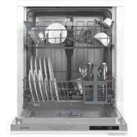Встраиваемая посудомоечная машина Indesit DI 4C68 AE