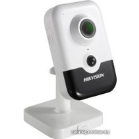 IP-камера Hikvision DS-2CD2423G0-IW (4 мм)