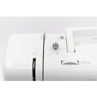 Электромеханическая швейная машина Singer Simple 3250