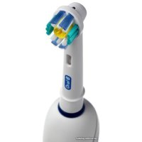 Сменная насадка Oral-B 3D White EB 18p (1 шт)