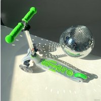 Трехколесный самокат Micro Mini Micro Deluxe Flux LED (неоновый зеленый)