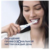 Электрическая зубная щетка Oral-B iO 8n (белый, 1 насадка)