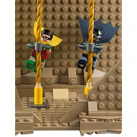 Конструктор LEGO DC Comics Super Heroes 76052 Логово Бэтмена