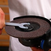 Угловая шлифмашина Deko AGDK-1600W PRO 084-1081