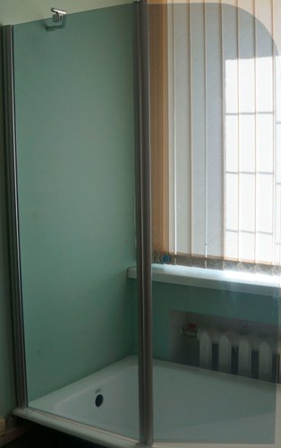 Стеклянная шторка для ванны Coliseum SC-02 (тонированное стекло)