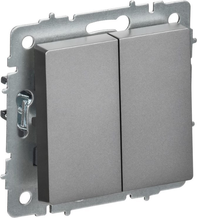 

Выключатель перекрестный IEK Brite BR-V23-0-10-K46 (сталь)