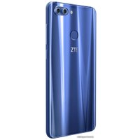 Телефон ZTE Blade V9 (синий)