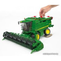 Комбайн Bruder John Deere T670i 02132