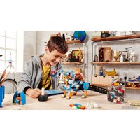 Конструктор LEGO BOOST 17101 Набор для конструирования и программирования