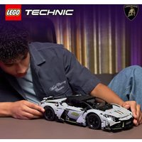 Конструктор LEGO Technic 42214 Суперкар Lamborghini Revuelto
