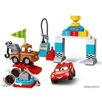 Конструктор LEGO Duplo 10924 Гонки Молнии МакКуина