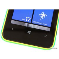 Телефон Nokia Lumia 620