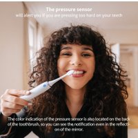 Электрическая зубная щетка TrueLife SonicBrush Clean70 UV (белый)