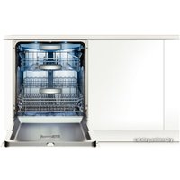 Встраиваемая посудомоечная машина Bosch SMV69T70RU