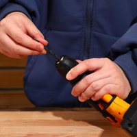 Дрель-шуруповерт Deko Sharker 16V Set 63 083-1041 (с 2-мя АКБ, кейс)