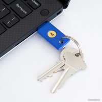 Аппаратный криптокошелек Yubico Security Key NFC