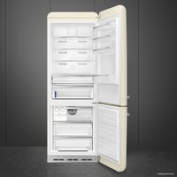 Холодильник Smeg FAB38RCR5