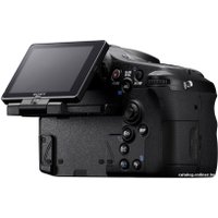 Зеркальный фотоаппарат Sony Alpha SLT-A77V Body