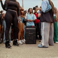 Патибокс Marshall Bromley 750 (черный/латунь)