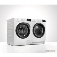 Стиральная машина Electrolux EW6F4R28B