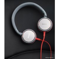 Наушники Sony MDR-ZX600