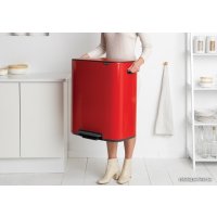 Мусорное ведро Brabantia Bo Pedal Bin 60 л (пламенно-красный)