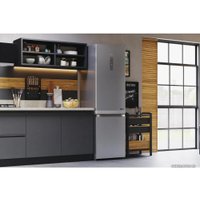 Холодильник Hotpoint-Ariston HTS 9202I SX O3