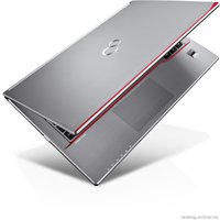 Ноутбук Fujitsu LIFEBOOK E734 (E7340M0005RU)